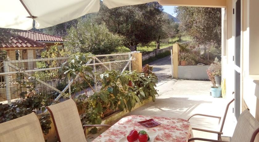 Flamiatos Garden Cottages Pouláta Dış mekan fotoğraf